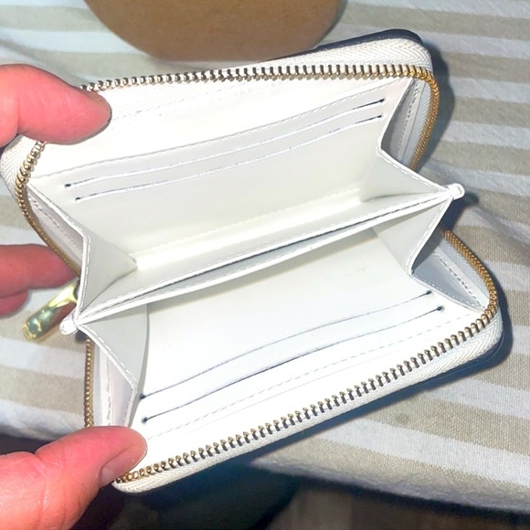 💎♦️Louis Vuitton limited edition compact wallet excellent used condition - Picture 10 of 11